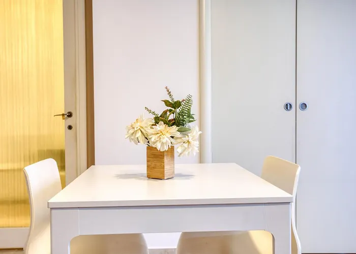 Easylife - - Morosini 32 - Porta Romana