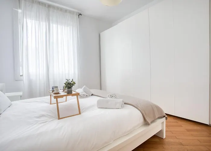 Easylife - - Morosini 32 - Porta Romana * Milano