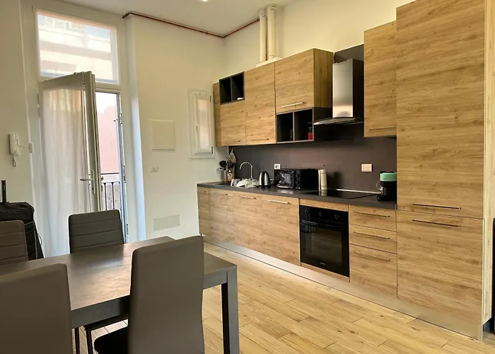 Luxury House Belgrande 公寓 *