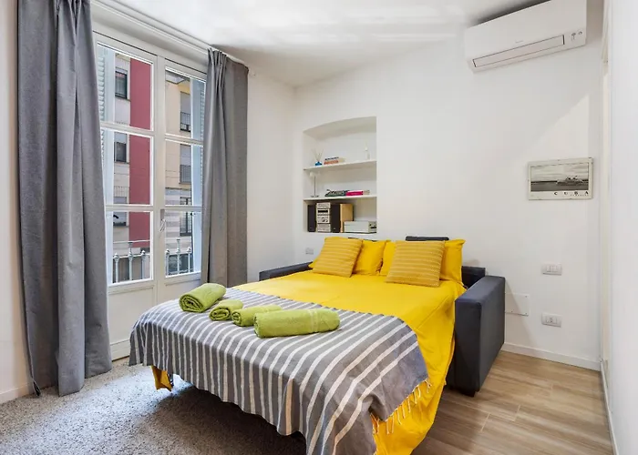 Porta Venezia Comfortable דירה