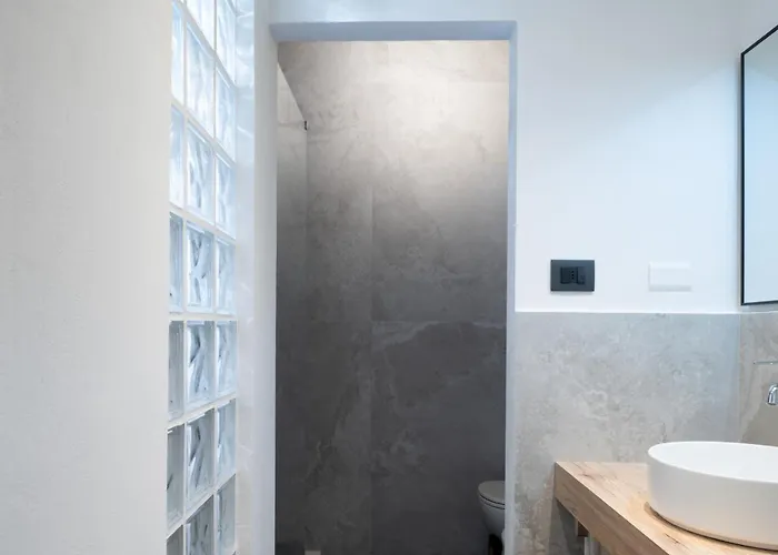 Maison Saint Michel Monte Nero Milano