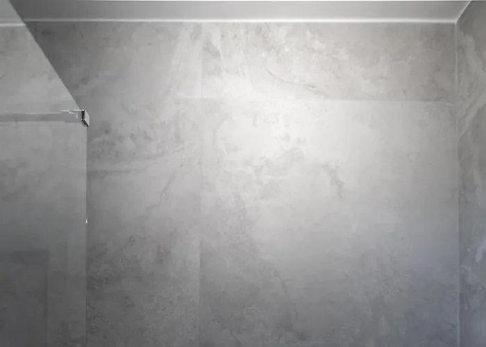 Maison Saint Michel Monte Nero Milano