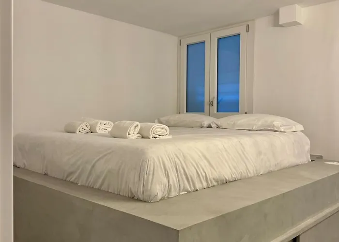 Unique Circus * Milán