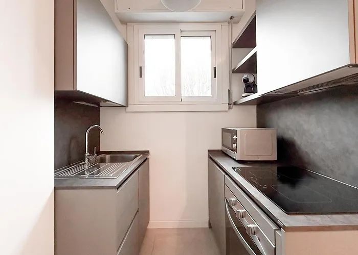 Free Park, 100m From San Siro, Derby Milano