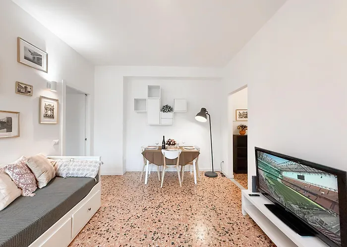 Free Park, 100m From San Siro, Derby *