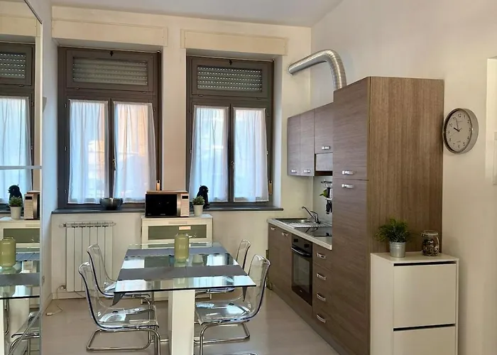 Pierina House A 4 Minuti Dalla Stazione Διαμέρισμα