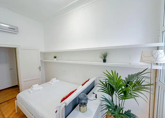 Lejlighed Dellorso Luxury - 5 Mins From Montenapol...