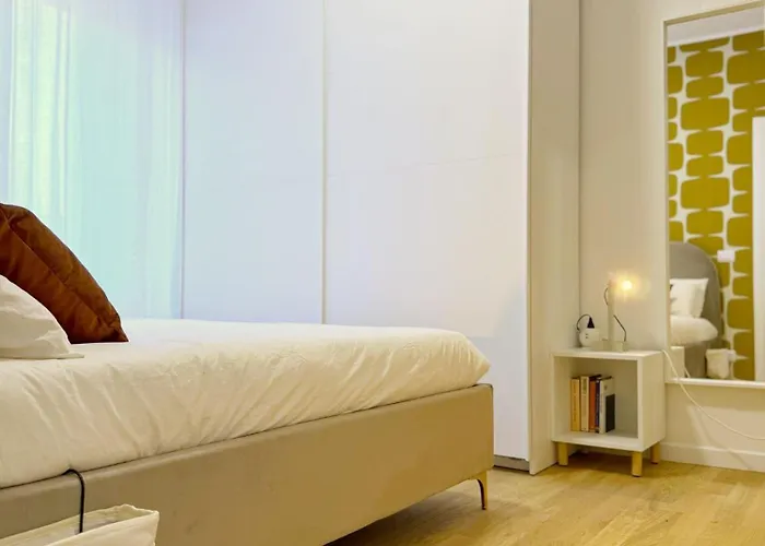 Viale Monza Ab - 2 Bedroom- 15 Min Dal Duomo *