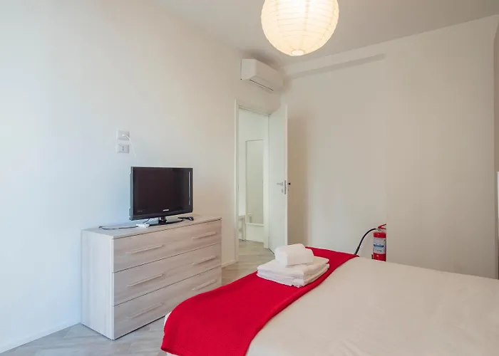 Xenia - Spacious Tworoom In Pt Venezia Apartment Milan