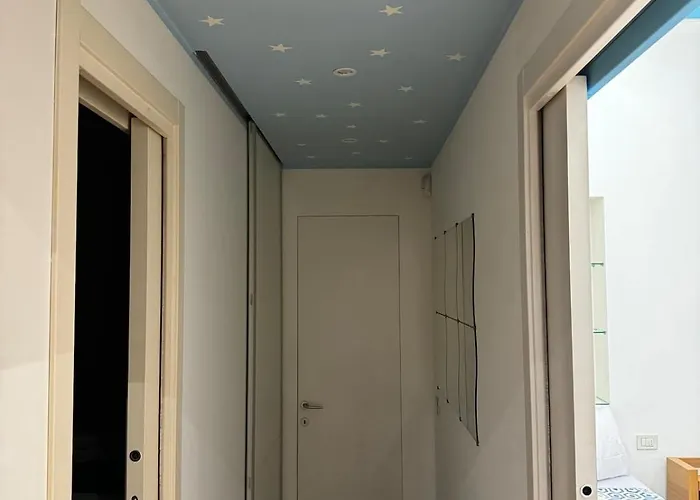 Spacious Three In Corso Vercelli, In The Center Милан