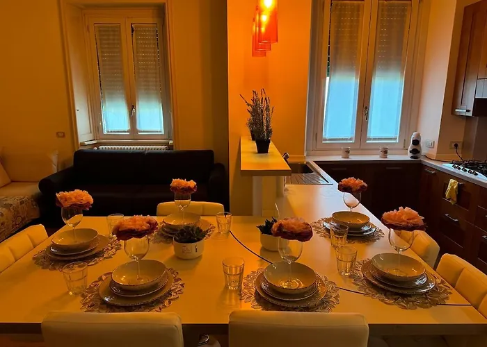 Spacious Three In Corso Vercelli, In The Center Милан