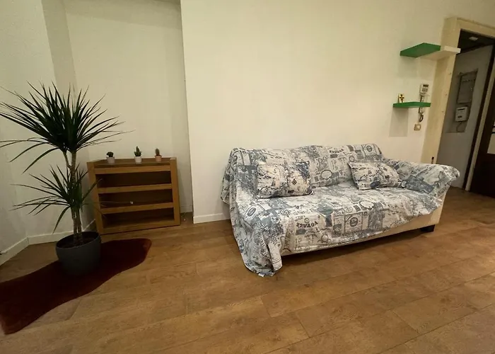 Spacious Three In Corso Vercelli, In The Center Апартаменты Милан