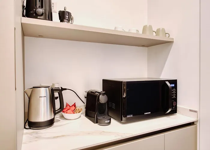 Domusmi Tadino 48 Milán