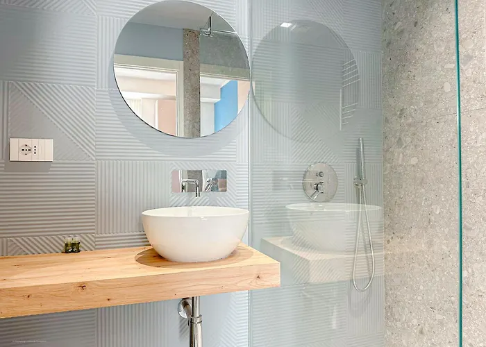 Sarpi - Chinatown - Con 5 * Milánó