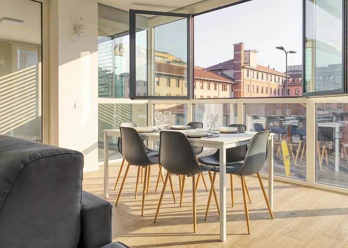 In Financial District 4 Pax 米兰