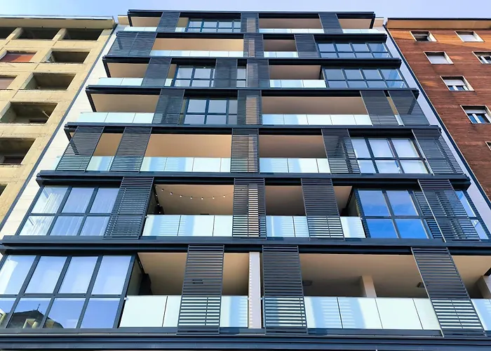 In Financial District 4 Pax Milano