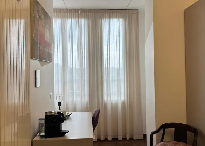 Enjoy Skyline Gasthuis 4*