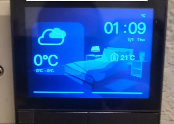 Monolocale Piano Alto Luminoso Pochi Minuti Metro Rossa Promo Tax On Request Διαμέρισμα *