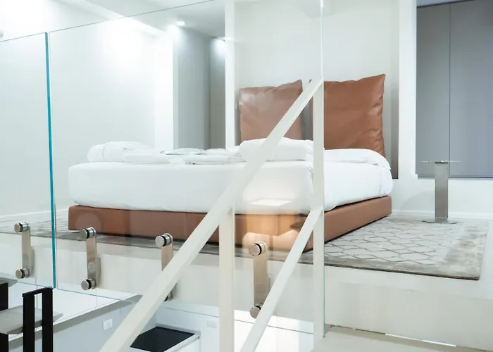 Prestige Boutique Homes - Cenacolo Area Apartment Mailand
