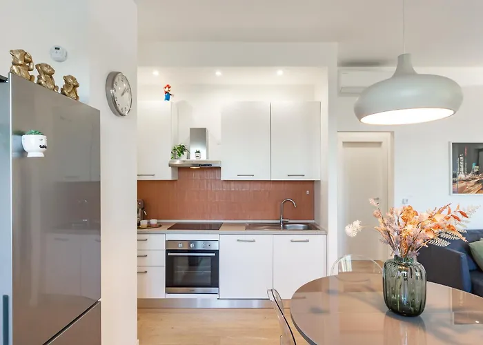New Collection - With Terrace - Isola District Near Metro *