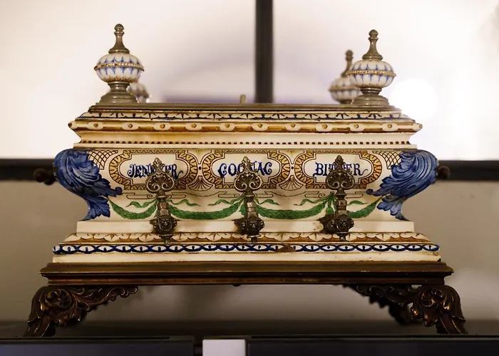 La Corte Di Stampa - * Milan