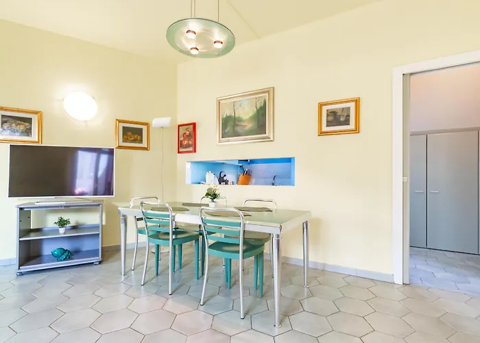 Repubblica-stazione Big House Skyline View 4 Pax Check In H24 * מילאנו