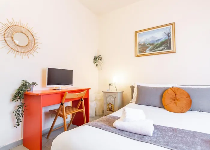 Apartmán Repubblica-stazione Big House Skyline View 4 Pax Check In H24 *