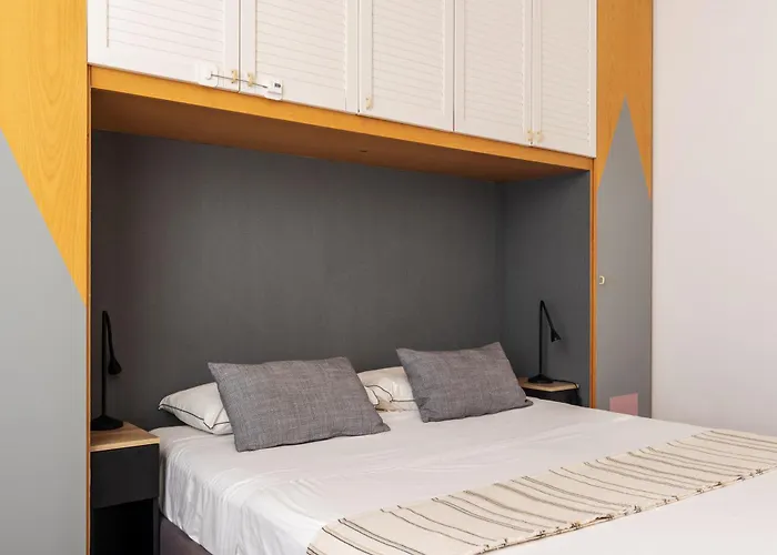 Pavia Flexyrent Ac Lejlighed