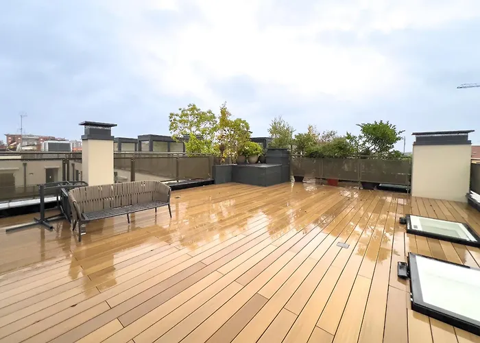 Bright With Terrace And Pool Apartmán Milán