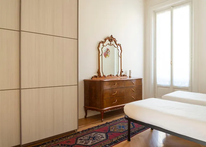 Navigli Harmony Flat, Beautiful & Bright Apartment, 3 Bdr Mediolan