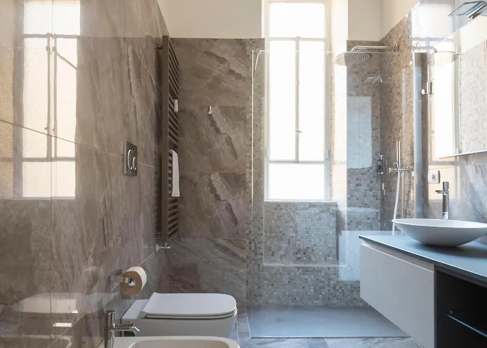 Navigli Harmony Flat, Beautiful & Bright Apartment, 3 Bdr Apartamento