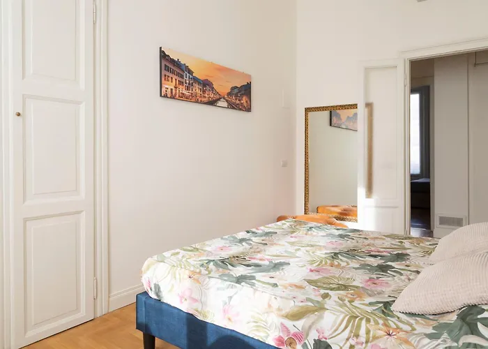Navigli Harmony Flat, Beautiful & Bright Apartment, 3 Bdr