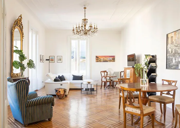 Navigli Harmony Flat, Beautiful & Bright Apartment, 3 Bdr Apartamento *
