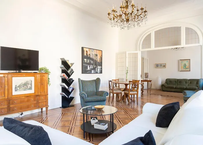 Navigli Harmony Flat, Beautiful & Bright Apartment, 3 Bdr Apartamento *
