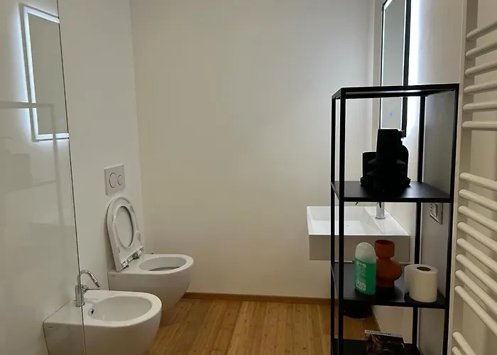 Eleganza Milanese Near Duomo & Metro ميلان