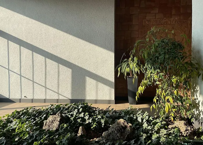 Eleganza Milanese Near Duomo & Metro *