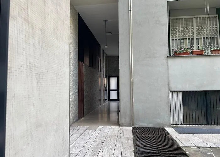 Eleganza Milanese Near Duomo & Metro