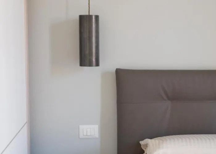 Lejlighed Cozy Renovated Comfort In Isola