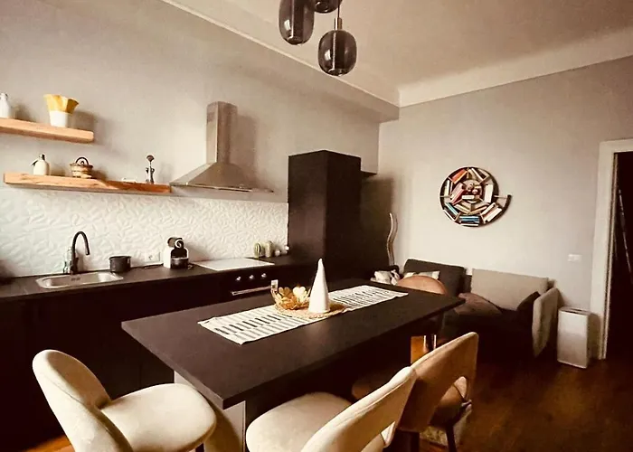 Cozy Renovated Comfort In Isola Lejlighed Milano