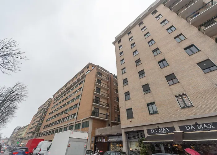 Charming & Bright Near Milan's Fashion District