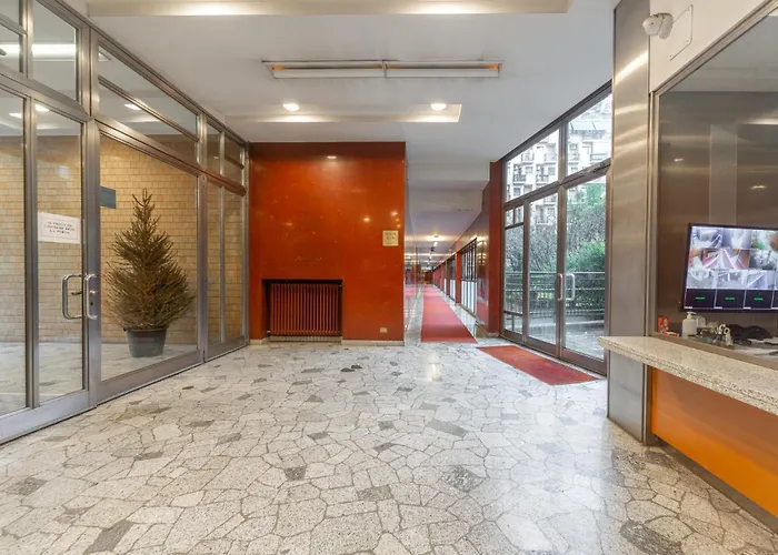 Charming & Bright Near Milan's Fashion District 4* Milánó