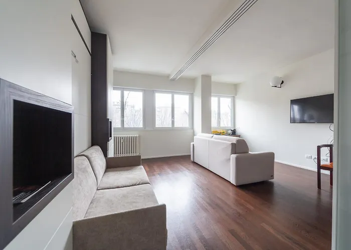 Charming & Bright Near Milan's Fashion District Apartmanhotel Milánó