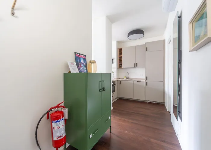 Charming & Bright Near Milan's Fashion District 4*