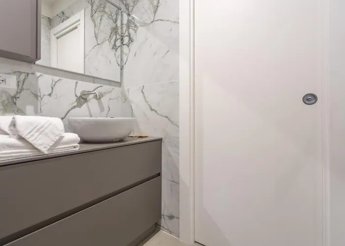 Apartmanhotel Charming & Bright Near Milan's Fashion District Milánó