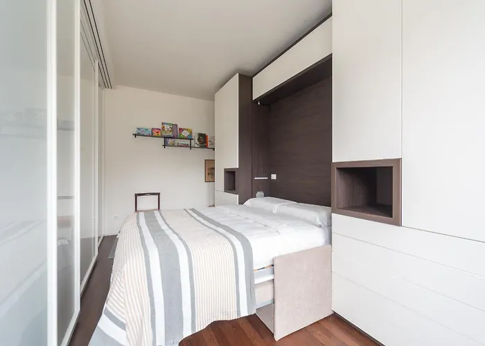 Apartmanhotel Charming & Bright Near Milan's Fashion District Milánó