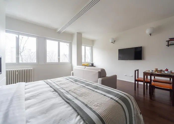 Charming & Bright Near Milan's Fashion District