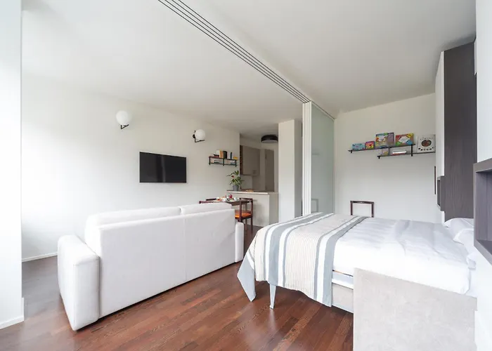Apartmanhotel Charming & Bright Near Milan's Fashion District