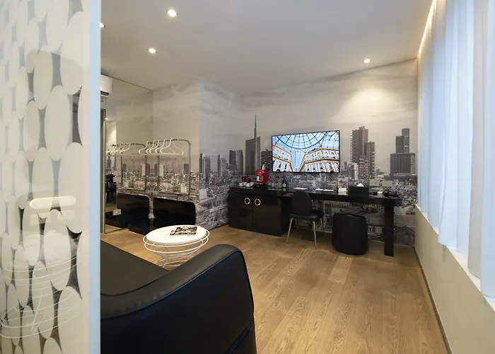 The Street Duomo | A Design Boutique 4*