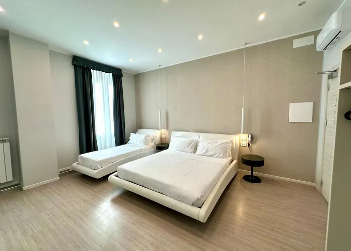 Отель Cadorna Luxury 2*