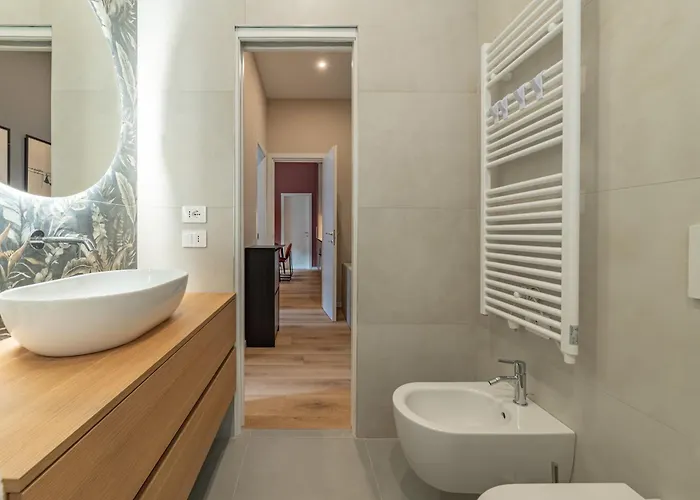 Apartment 5' From Station, With 2 Bedrooms